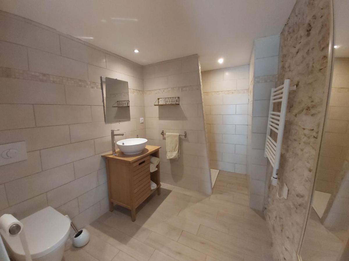 Bed and Breakfast Les Marguerites Champdolent Exterior foto